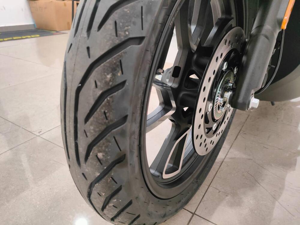 Voge Sfida SR16 200 (2025 - 26) (8)