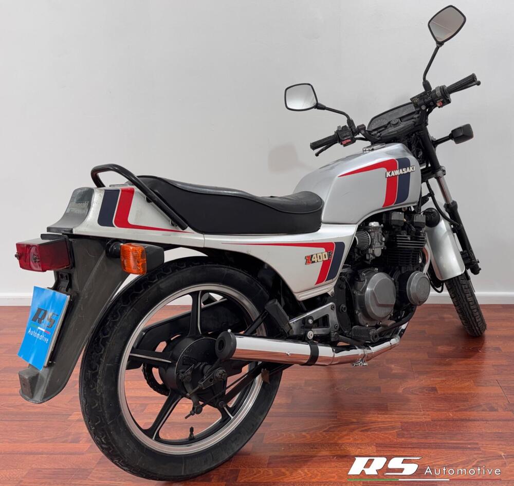 Kawasaki Z400F (8)