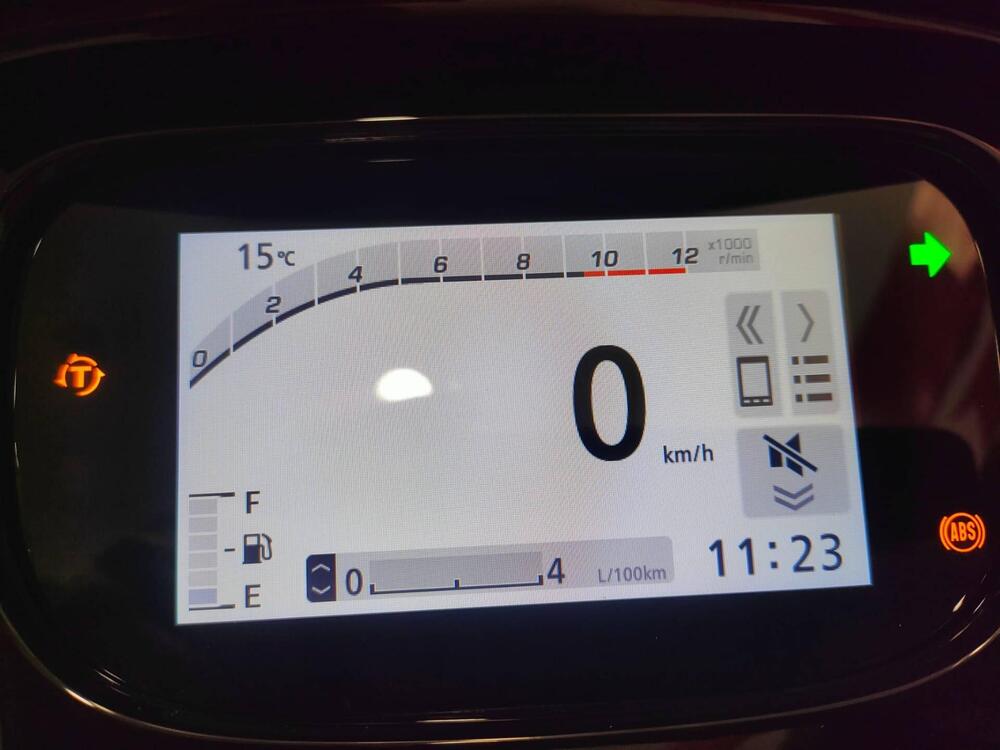 Honda SH 125 Sport (2026) (9)