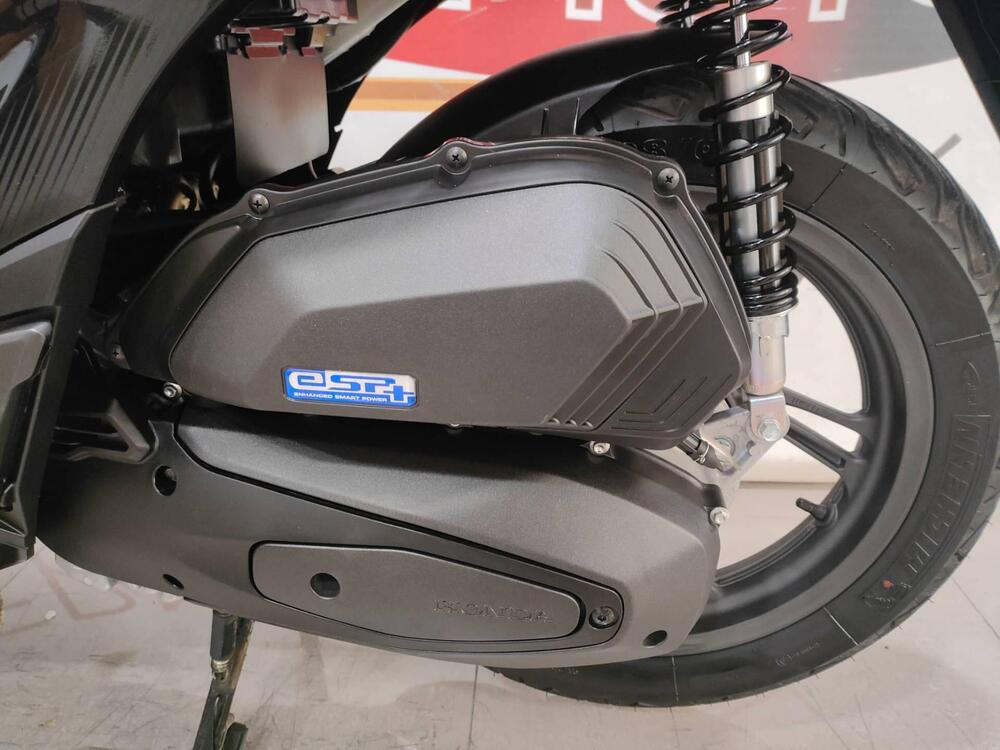 Honda SH 150i (2024 - 25) (7)