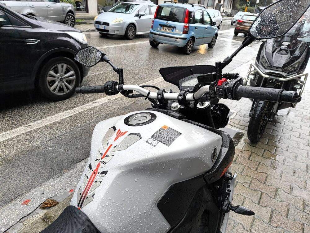 Yamaha MT-09 (2017 - 20) (8)