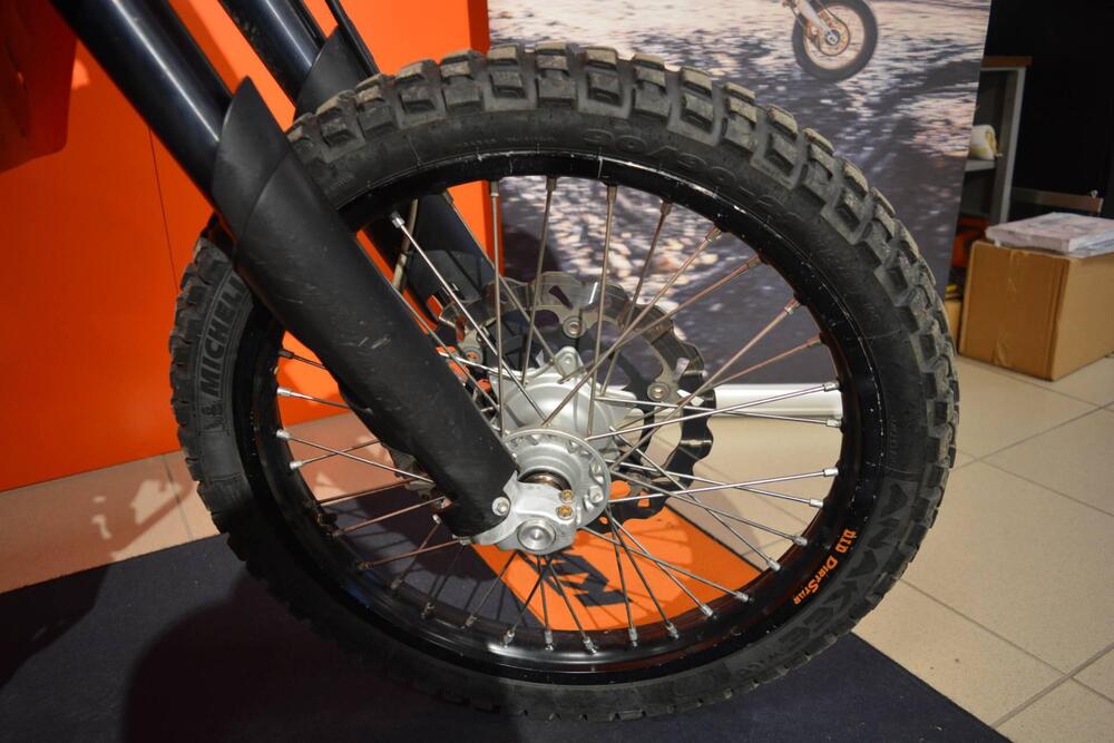 KTM 690 Enduro R (2012 - 17) (11)