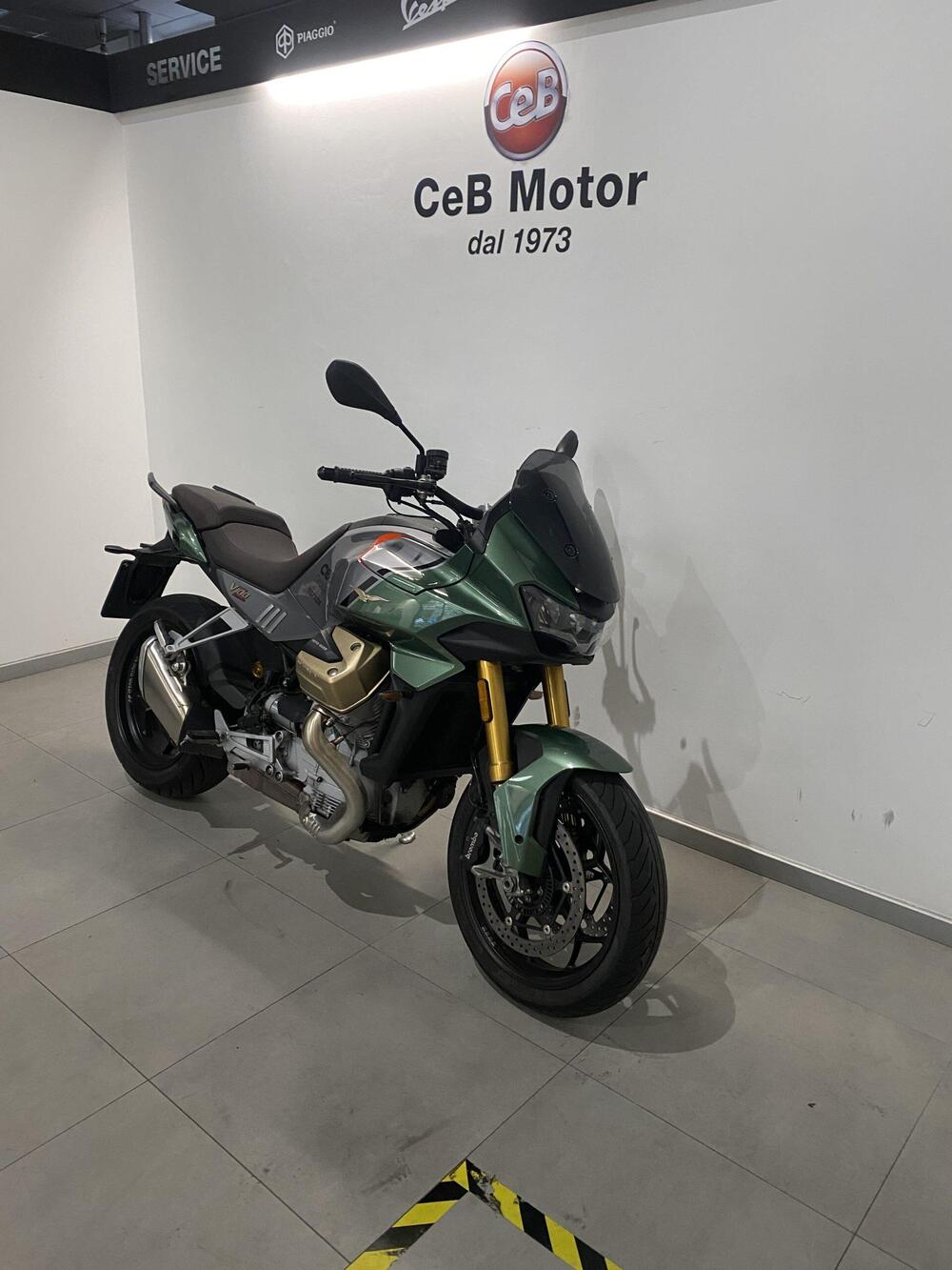 Moto Guzzi V100 Mandello S (2022 - 24) (7)