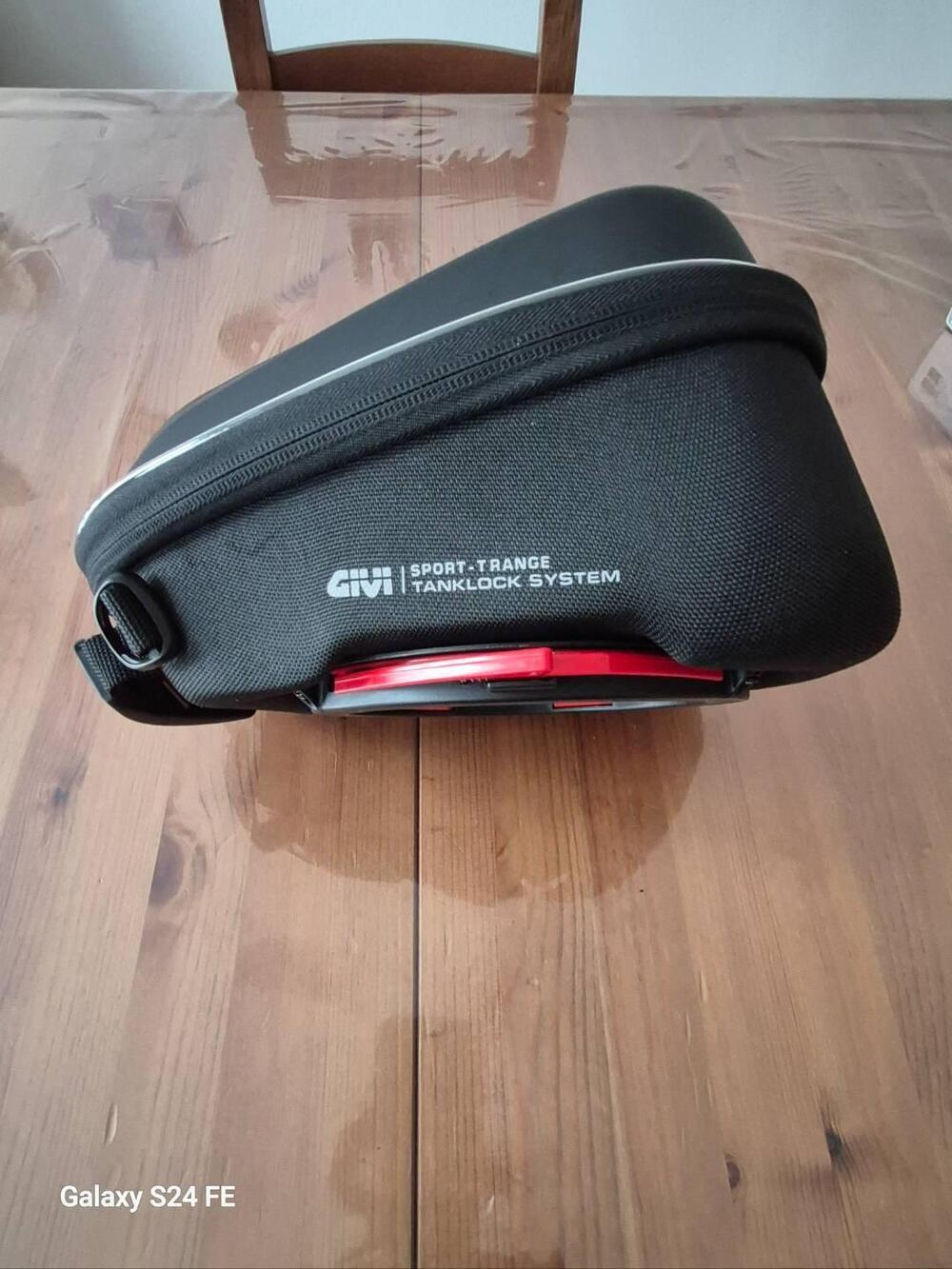 Borsa serbatoio Givi (2)