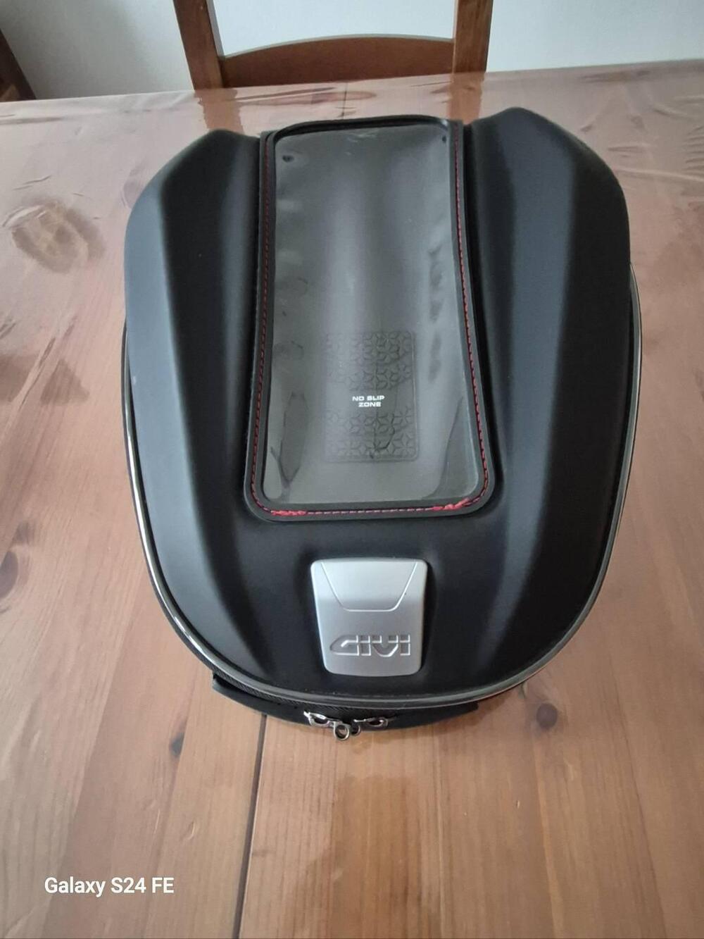 Borsa serbatoio Givi (4)
