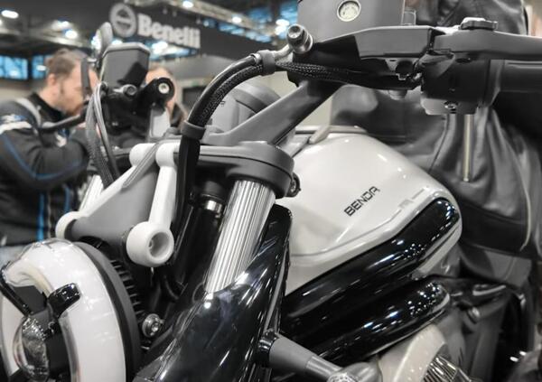 Benda a MBE 2026: design dirompente, cruiser V4 e la follia del prototipo ibrido [VIDEO] 