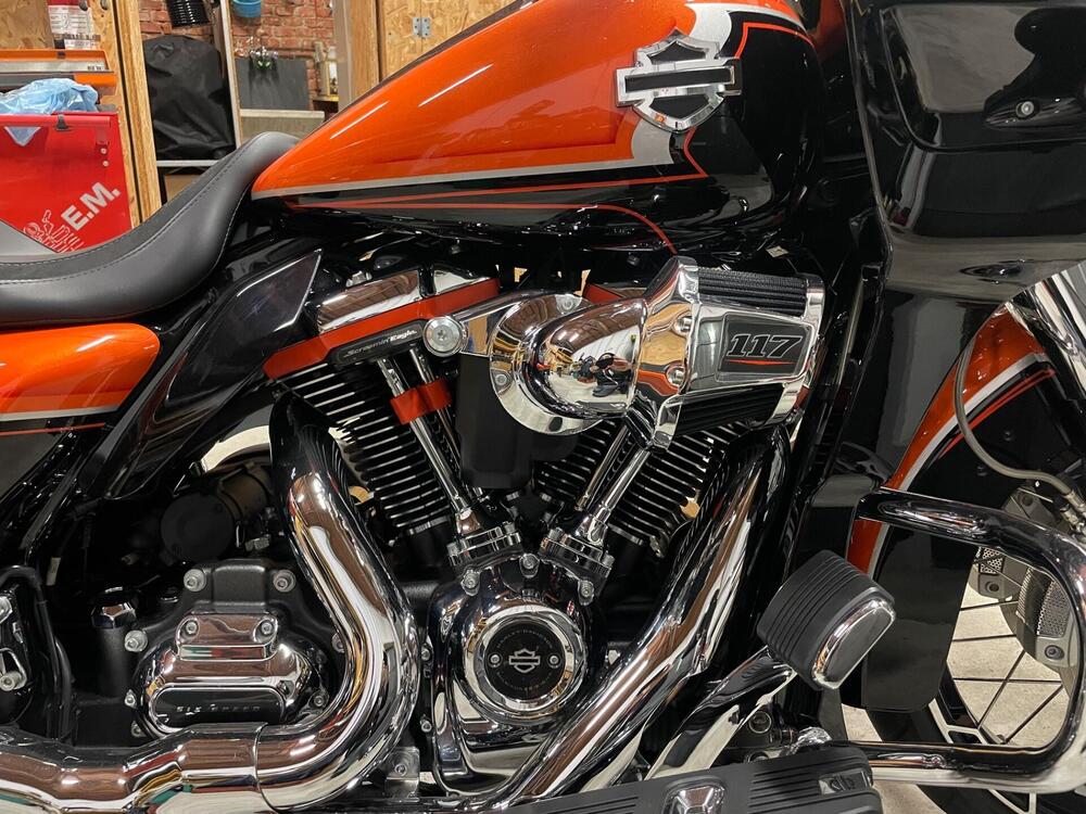 Harley-Davidson CVO Road Glide Limited (2022) (5)