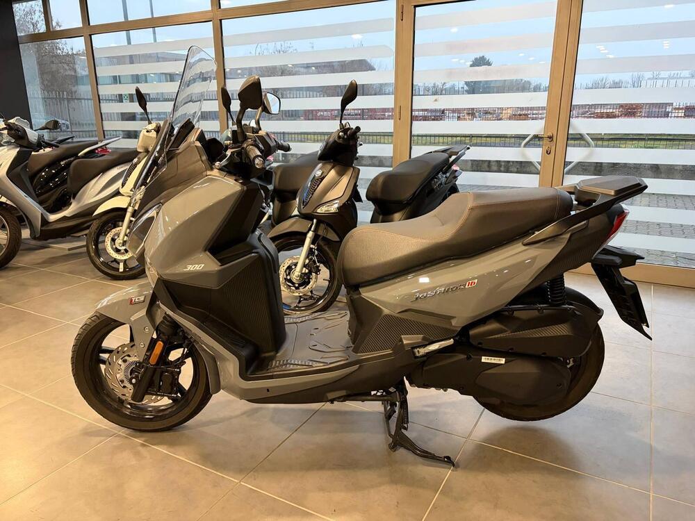 Sym Joyride 300 (2022 - 24) (8)