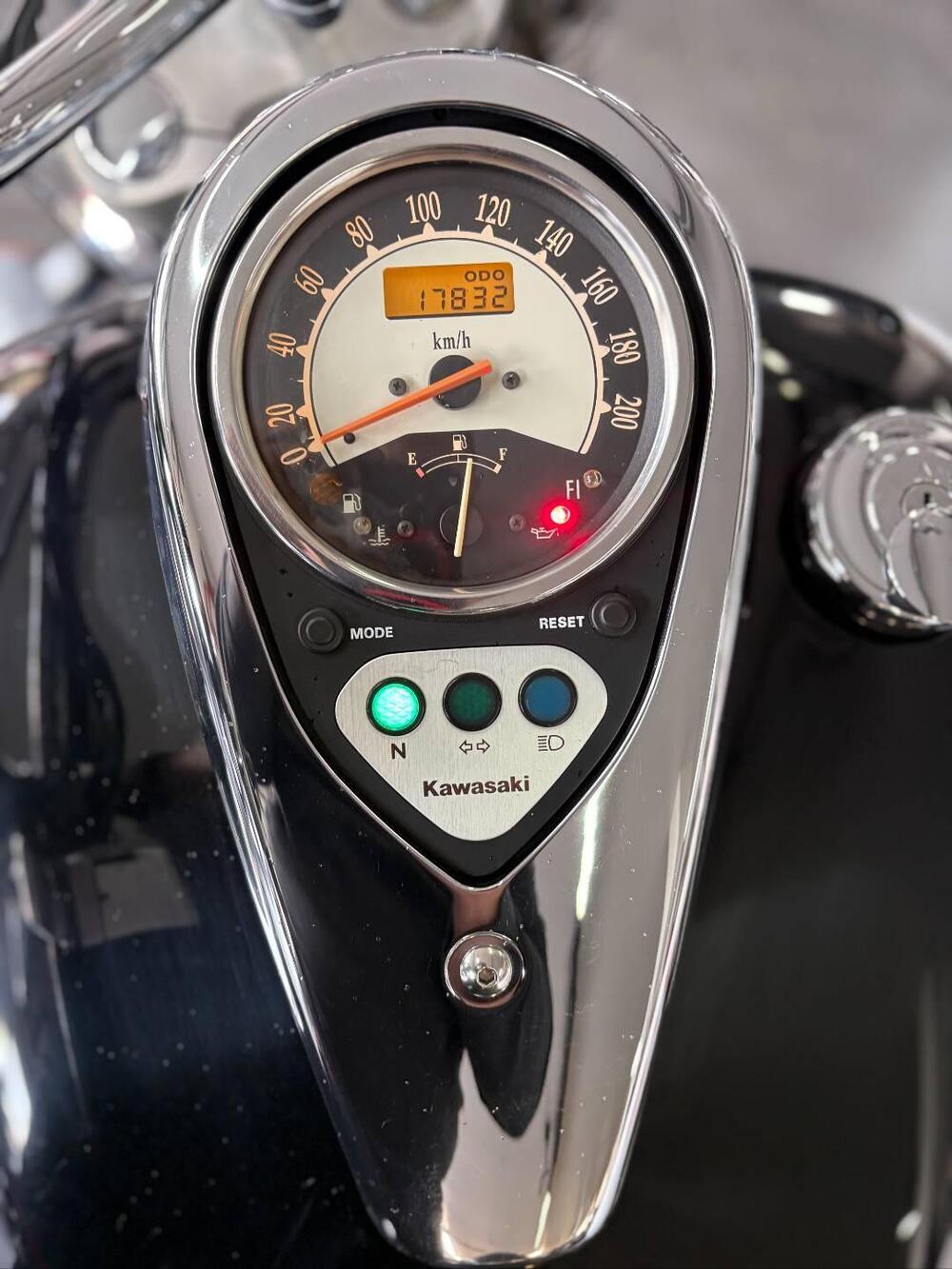 Kawasaki Vulcan VN 900 Classic (2006 - 10) (7)