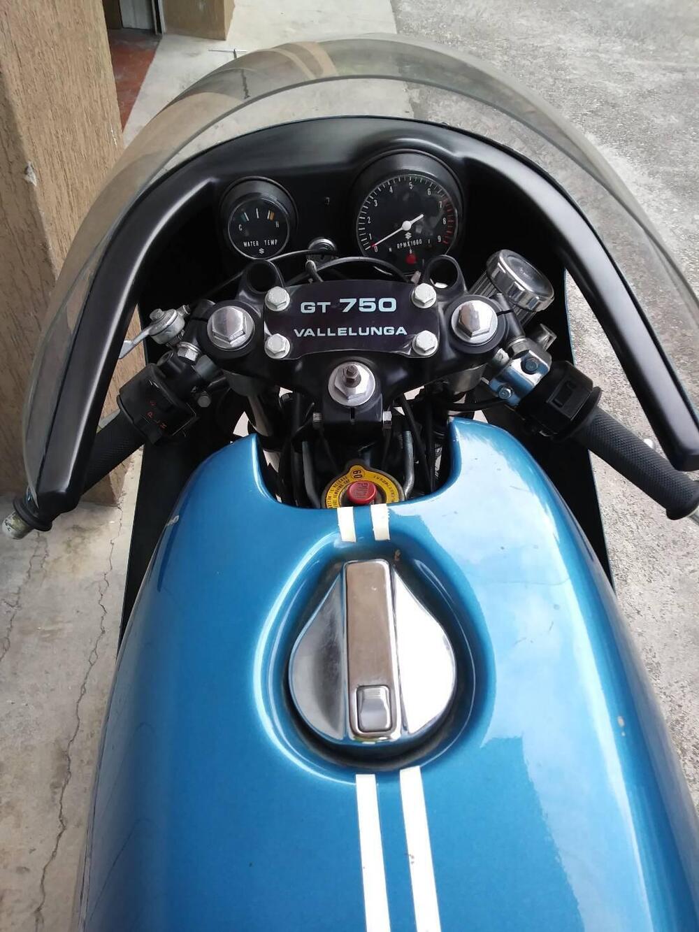 Suzuki GT 750 vallelunga (3)