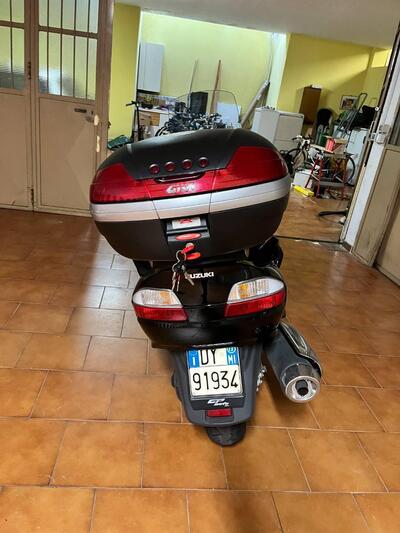 Suzuki Burgman AN 650 Executive ABS (2006 - 12) usata