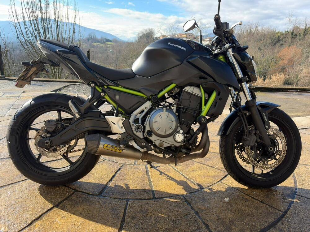 Kawasaki Z 650 (2017 - 19) (8)