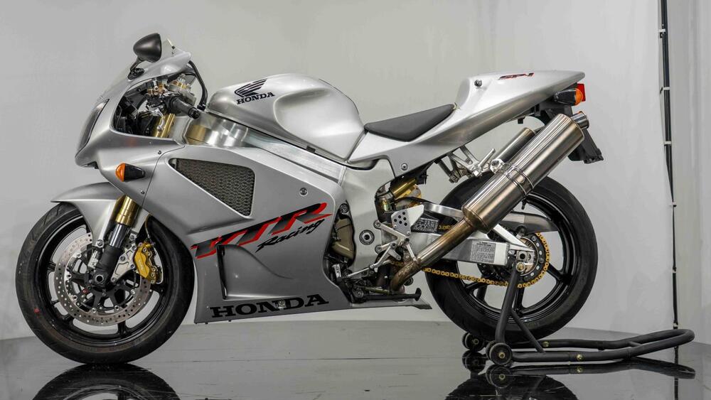 Honda VTR 1000 SP1 (2)