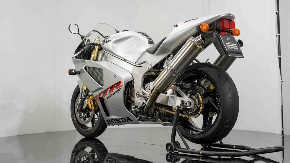 Honda VTR 1000 SP1 (9)