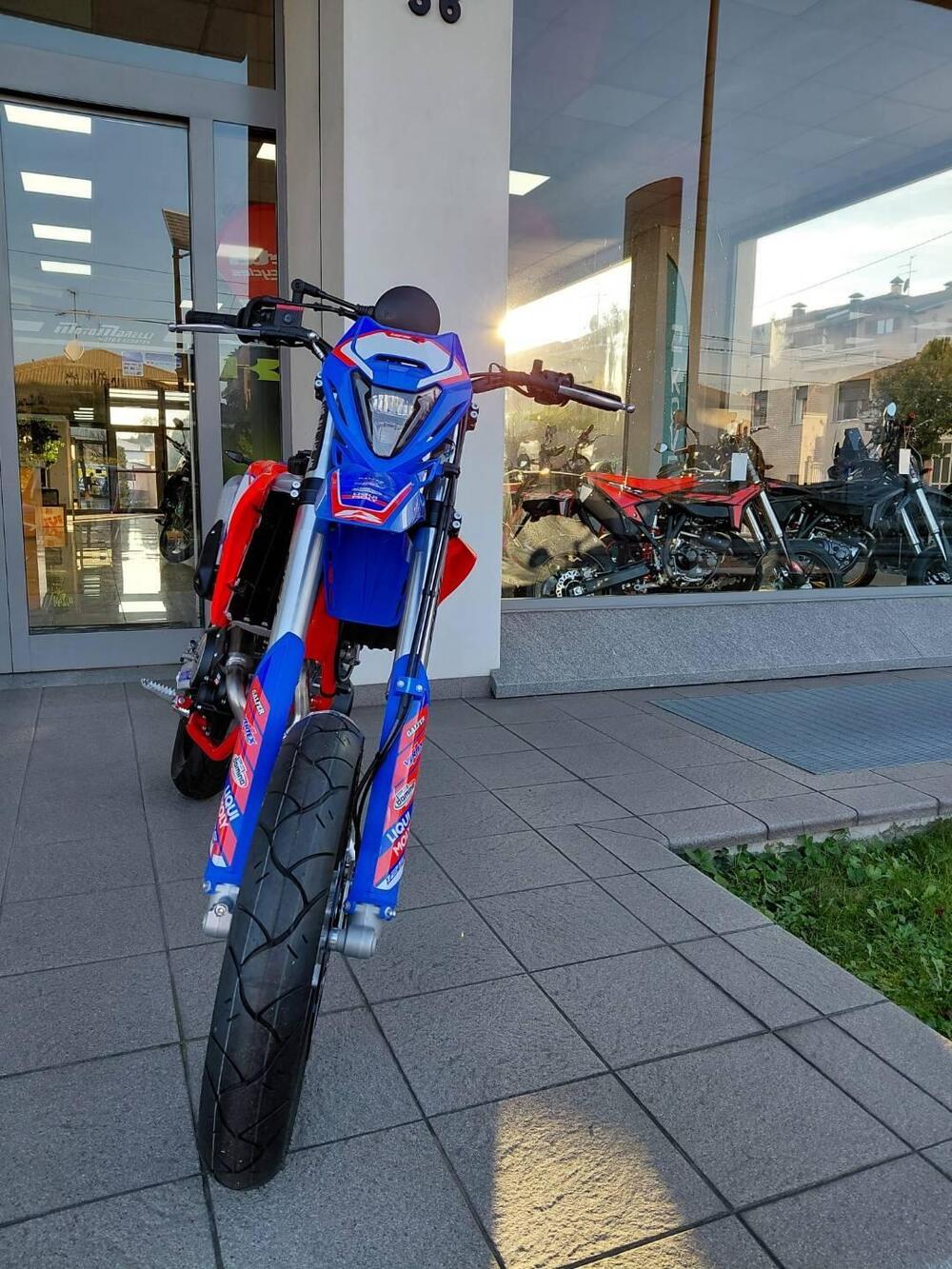 Betamotor RR 125 4T Motard R (2025 - 26) (4)