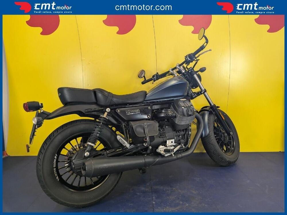 Moto Guzzi V9 Bobber (2018 - 20) (4)