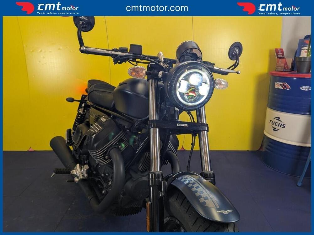 Moto Guzzi V9 Bobber (2018 - 20) (10)