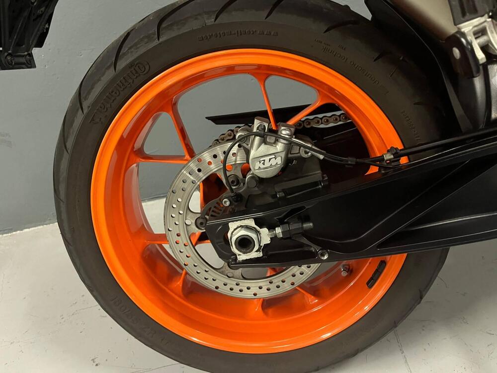 KTM 890 Duke GP (2022 - 23) (13)