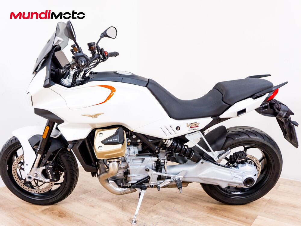 Moto Guzzi V100 Mandello (2022 - 24) (6)