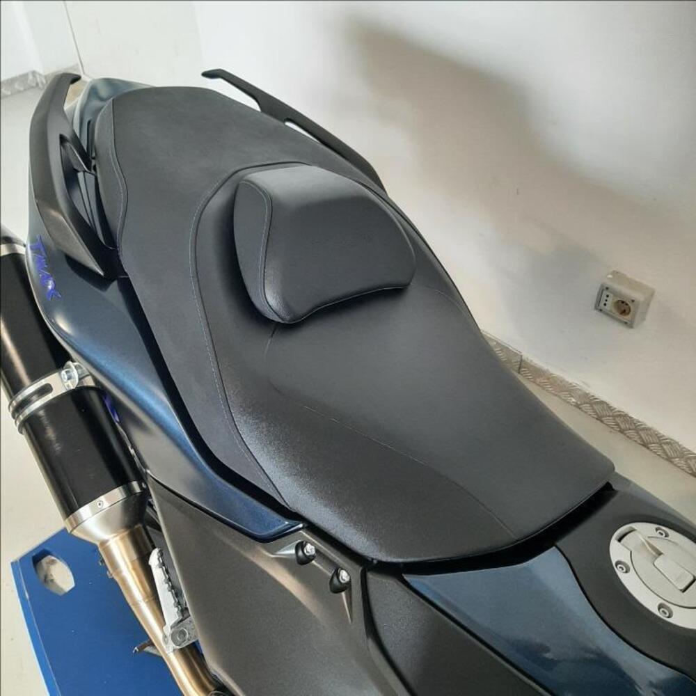 Yamaha T-Max 560 (2022 - 24) (10)