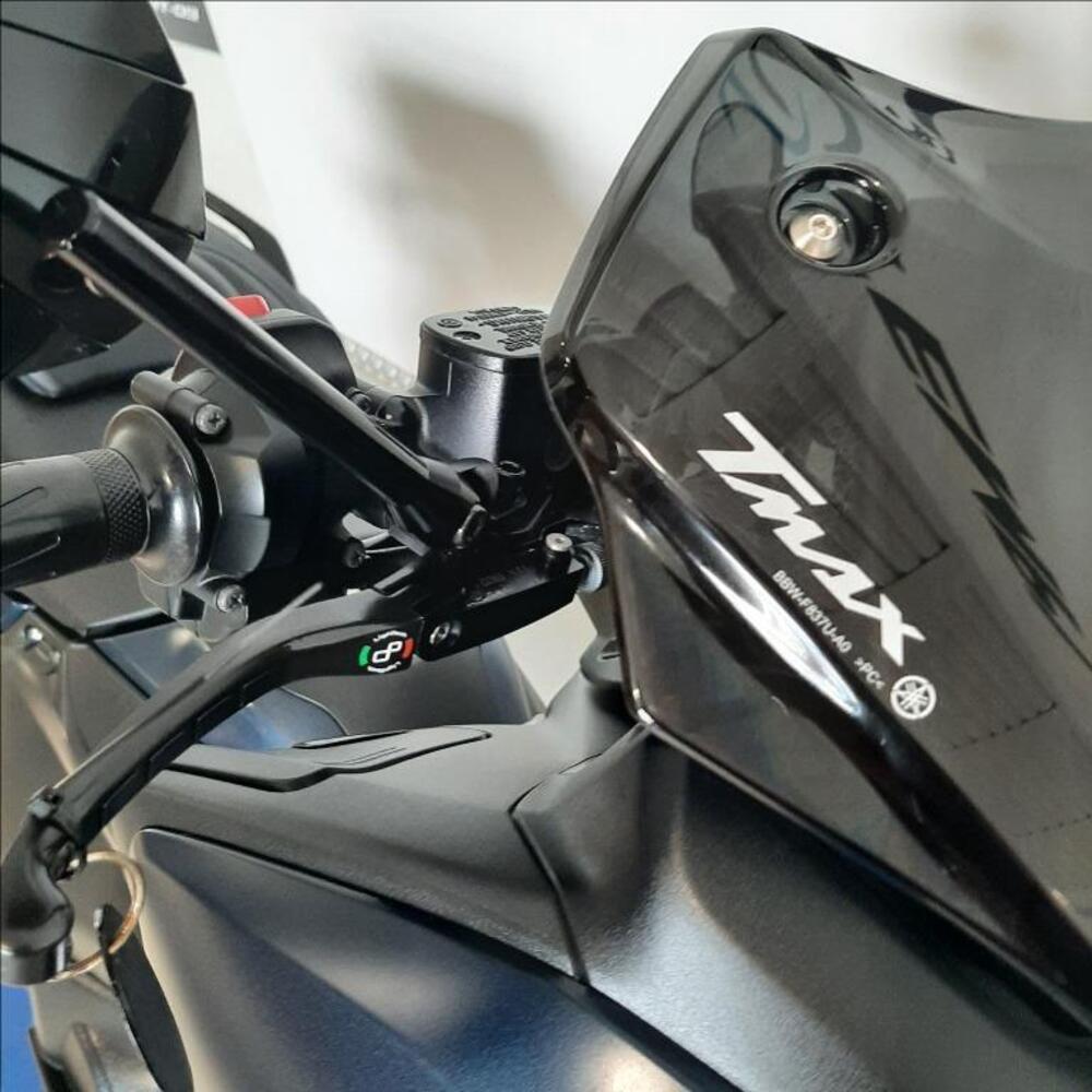Yamaha T-Max 560 (2022 - 24) (12)