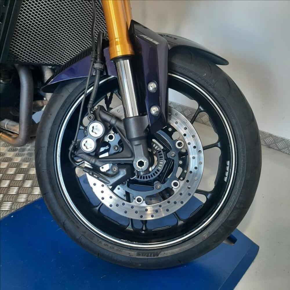 Yamaha MT-09 (2013 - 15) (3)