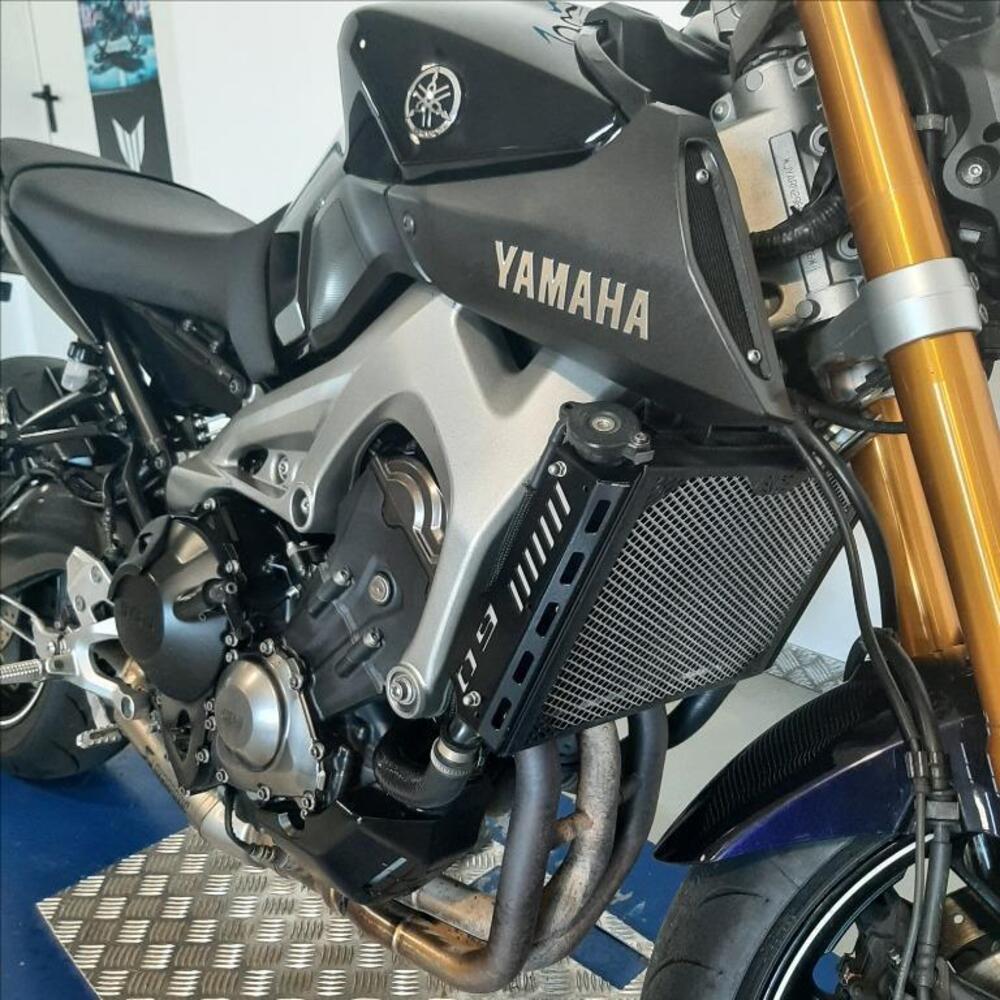 Yamaha MT-09 (2013 - 15) (4)