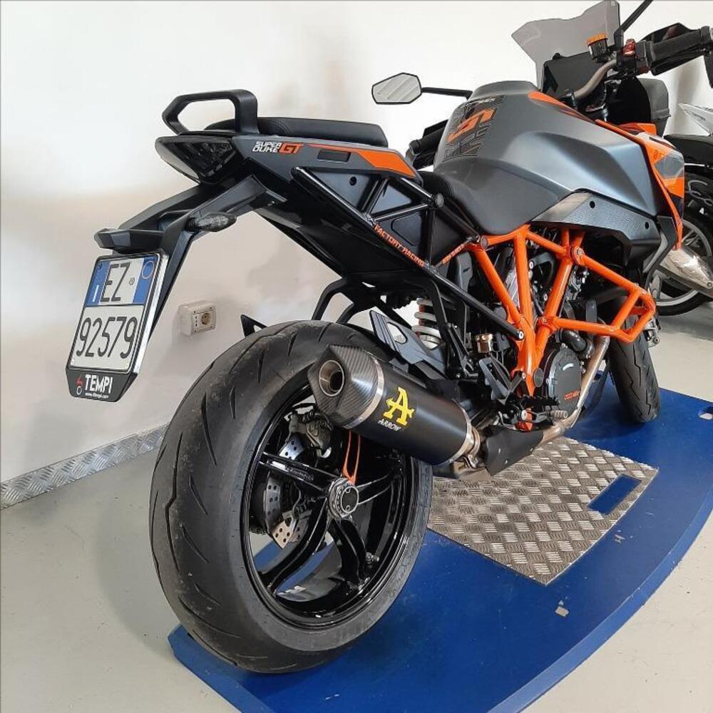 KTM 1290 Super Duke GT (2022 - 25) (6)