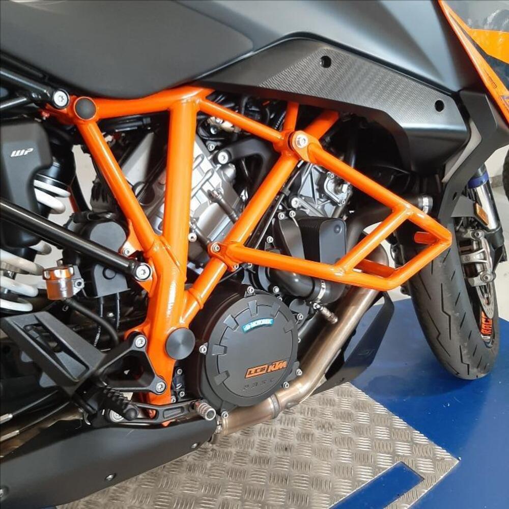 KTM 1290 Super Duke GT (2022 - 25) (9)