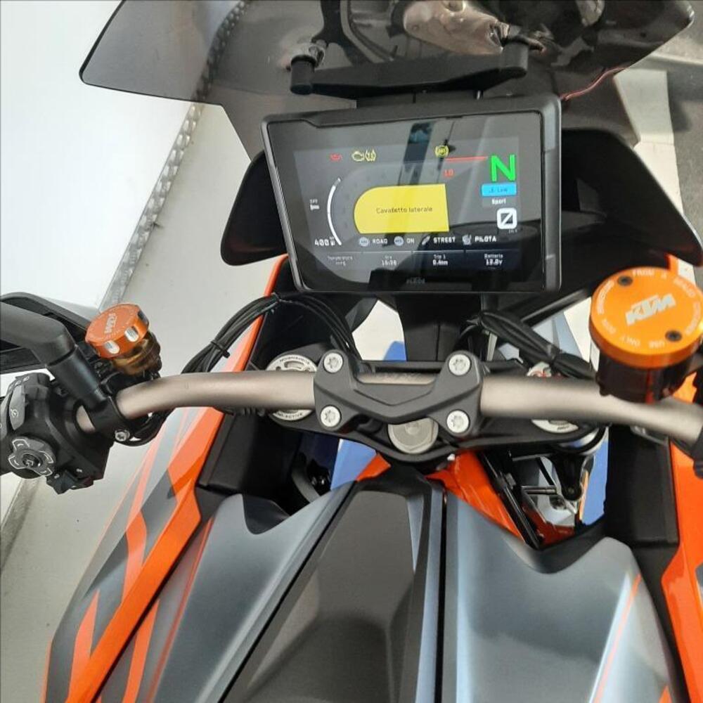 KTM 1290 Super Duke GT (2022 - 25) (12)
