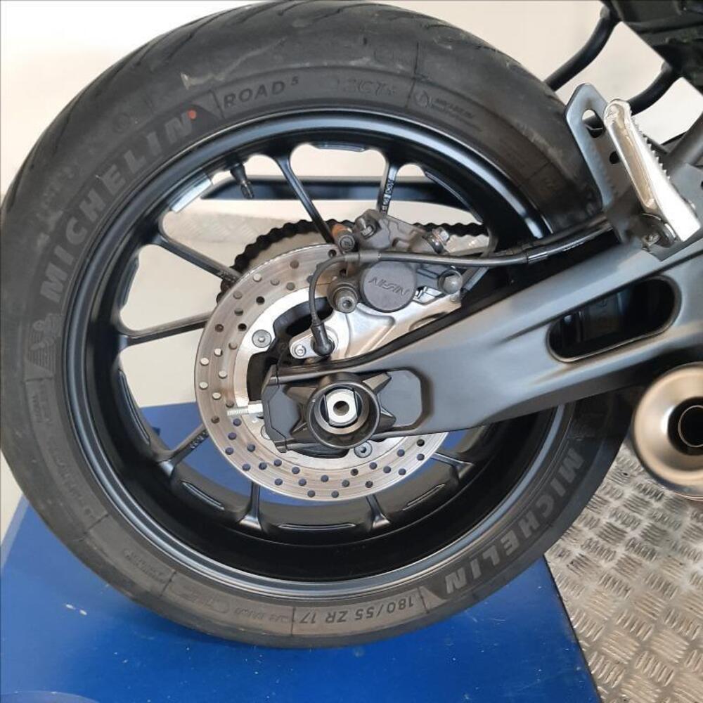 Yamaha XSR 700 (2022 - 26) (9)