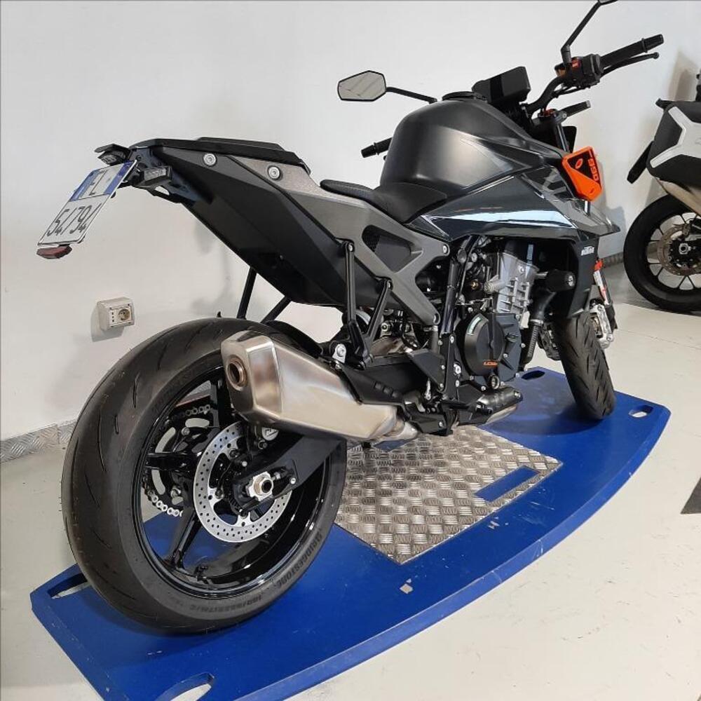 KTM 990 Duke (2024 - 26) (4)