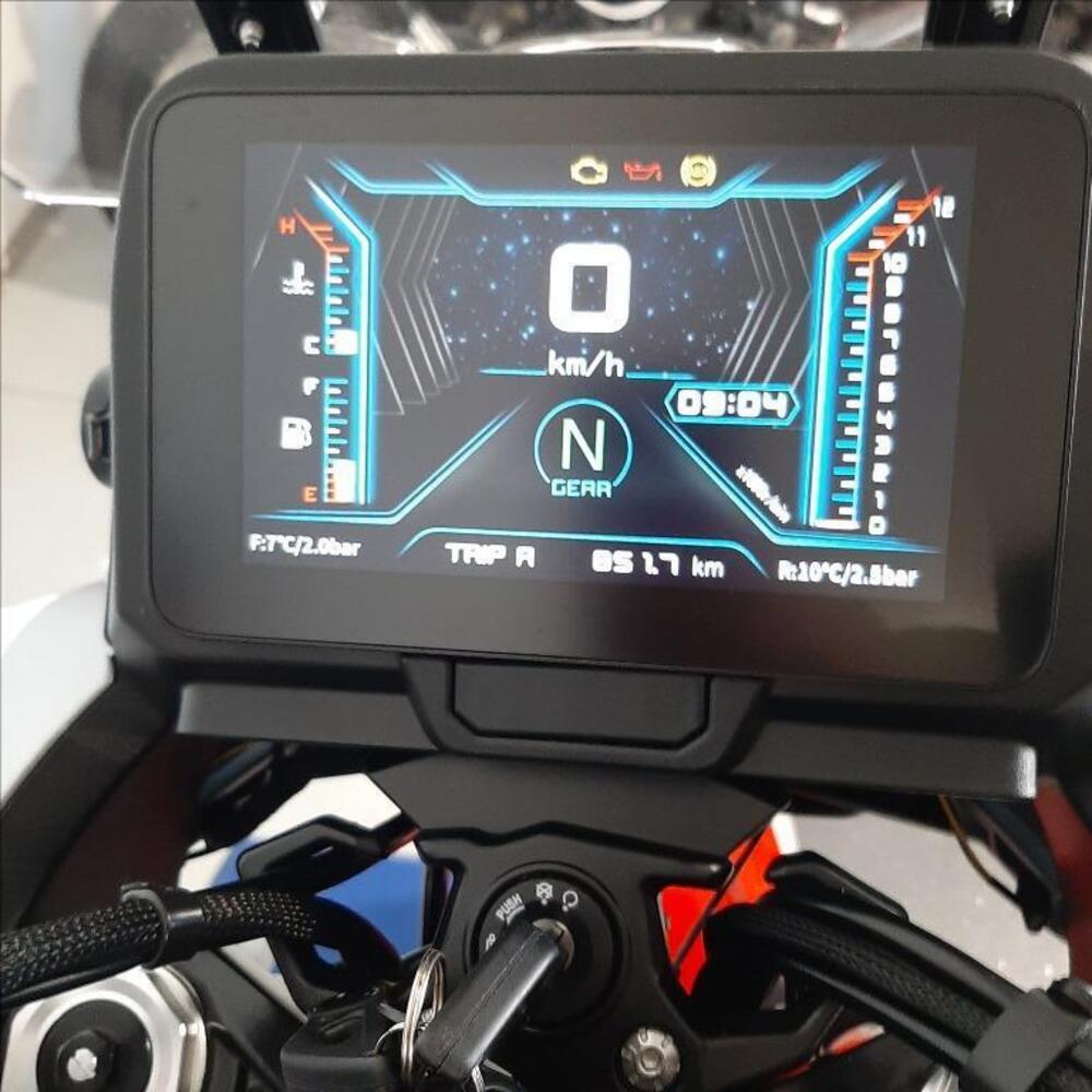 QJ Motor SRT 700 X (2024 - 25) (14)