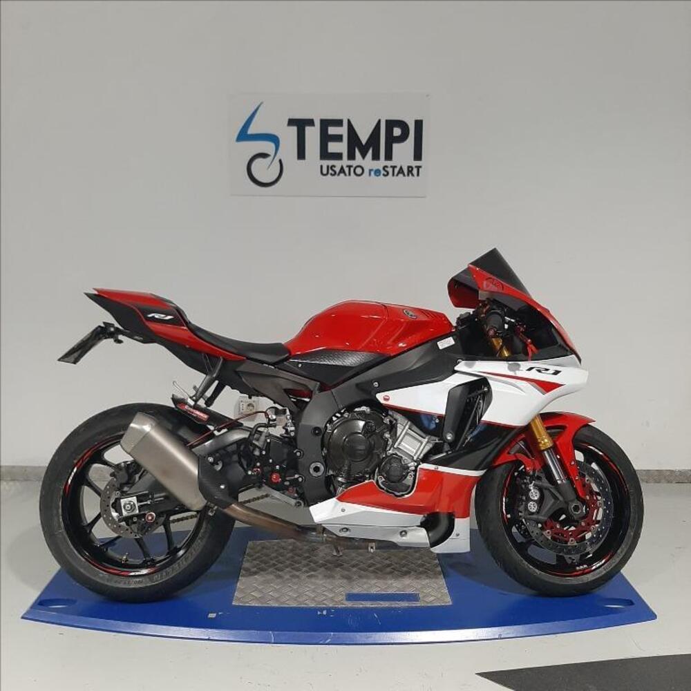 Yamaha YZF R1 (2015 - 16)
