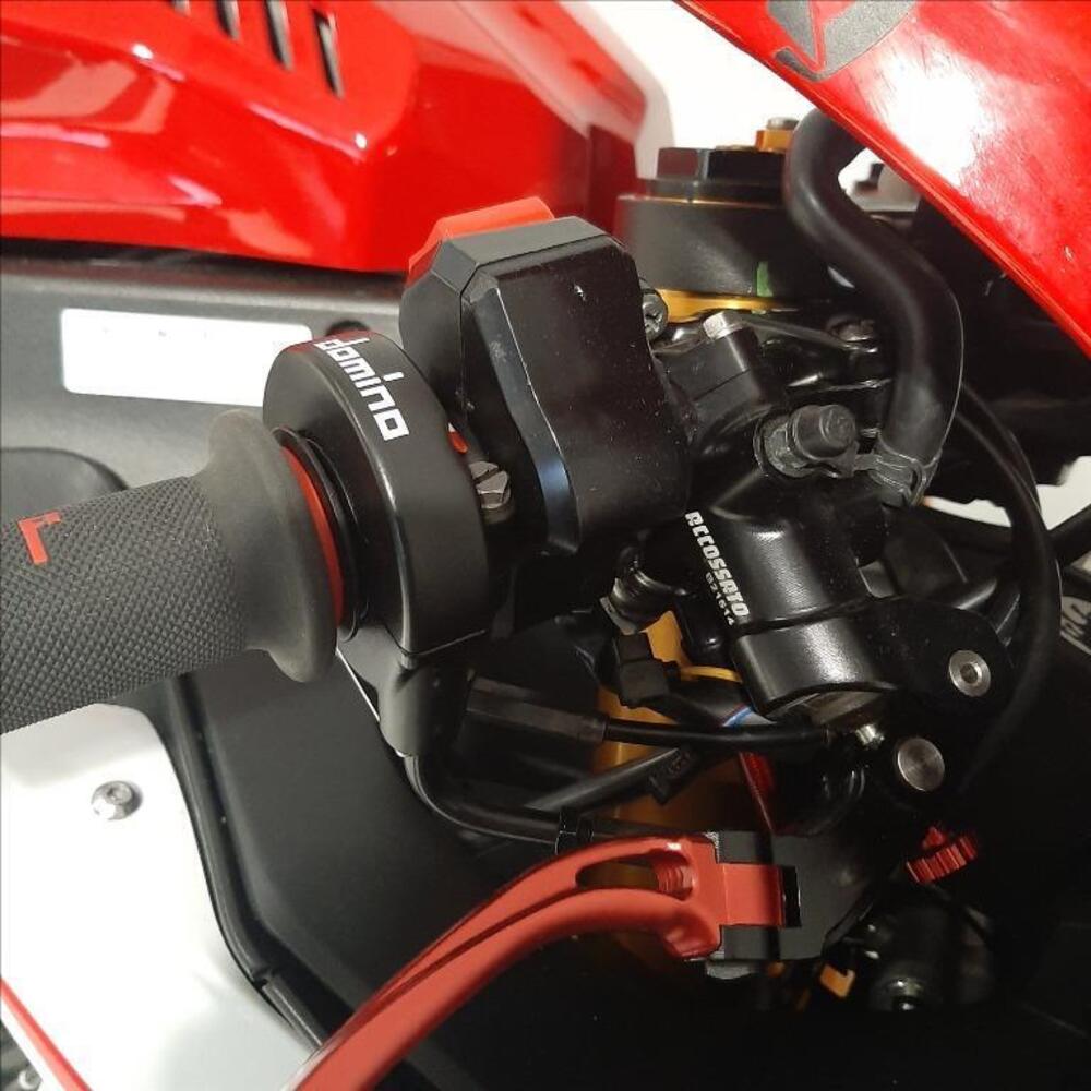 Yamaha YZF R1 (2015 - 16) (13)