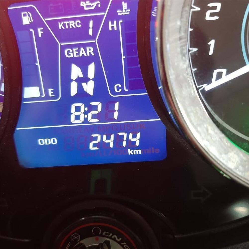 Kawasaki Z 650 RS (2022 - 24) (13)