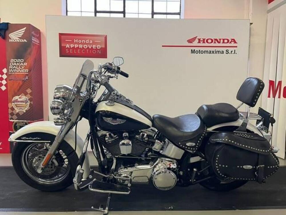 Harley-Davidson 1584 Deluxe (2007 - 08) - FLSTN (3)