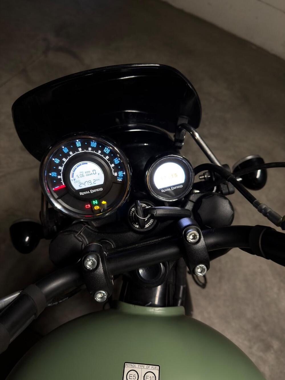 Royal Enfield Meteor 350 (2021 - 26) (5)