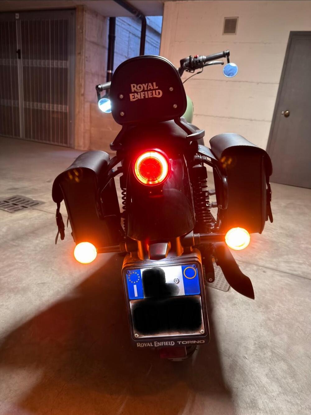 Royal Enfield Meteor 350 (2021 - 26) (7)