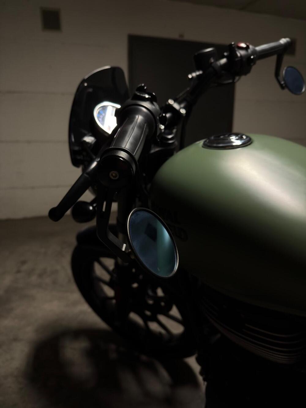 Royal Enfield Meteor 350 (2021 - 26) (8)