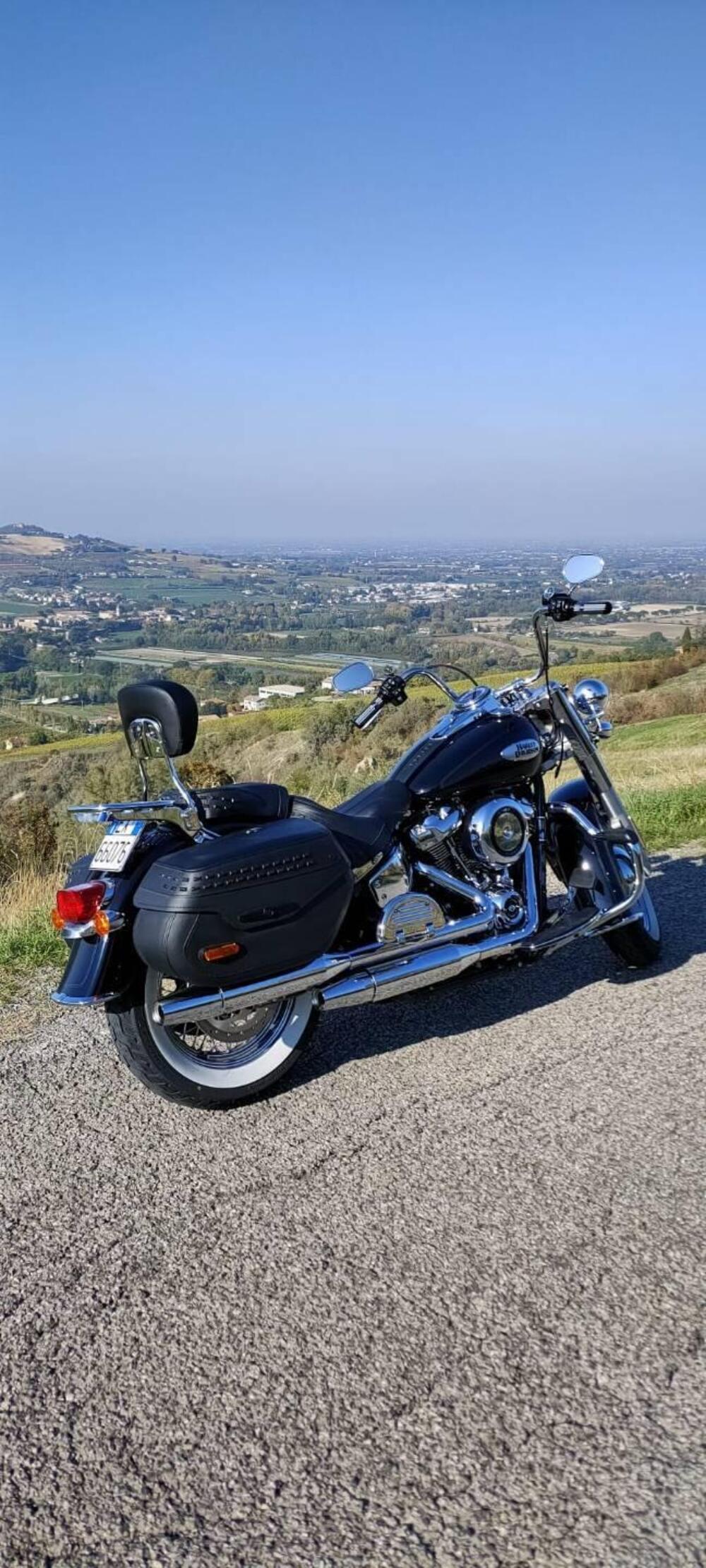 Harley-Davidson 107 Heritage Classic (2021) (2)