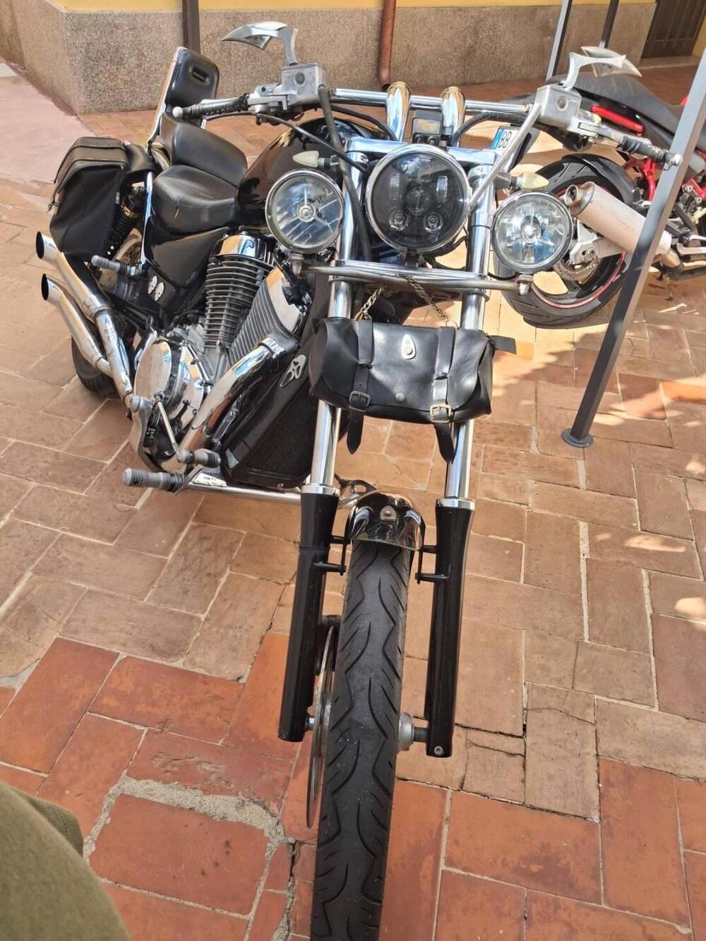 Suzuki VS 800 GL (1992 - 98) (3)