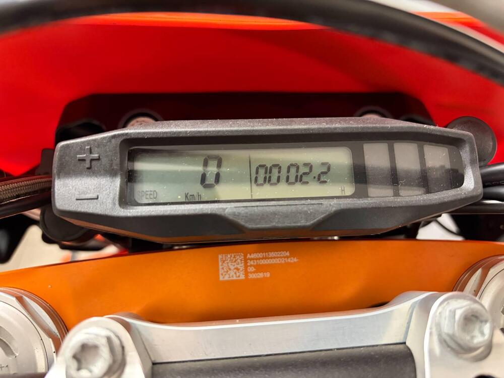 KTM 500 EXC-F Six Days (2025) (4)