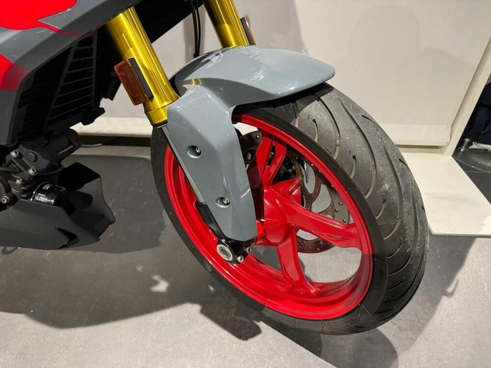 Bmw G 310 R (2021 - 25) (2)