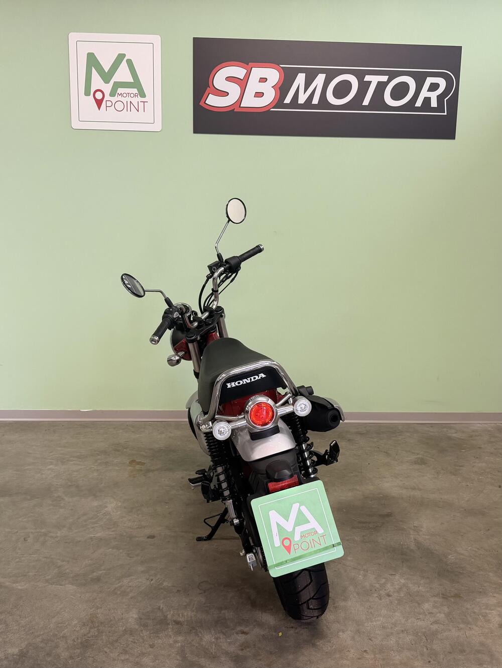 Honda Dax 125 (2023 - 24) (4)