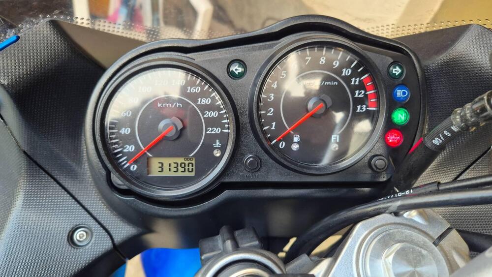 Kawasaki ER-6F (2006 - 08) (9)