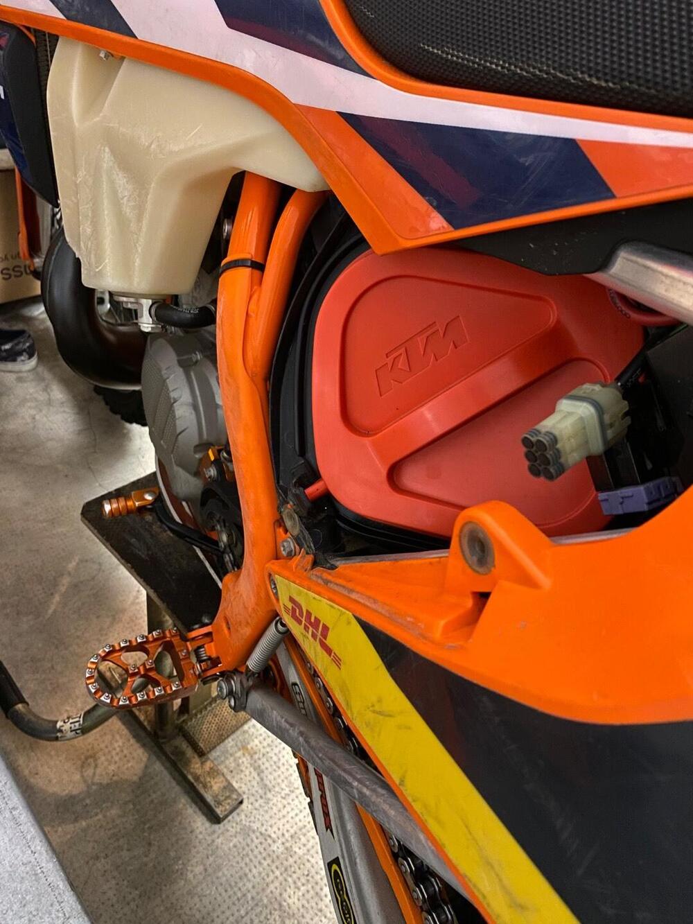 KTM 300 EXC E TPI (2019) (6)