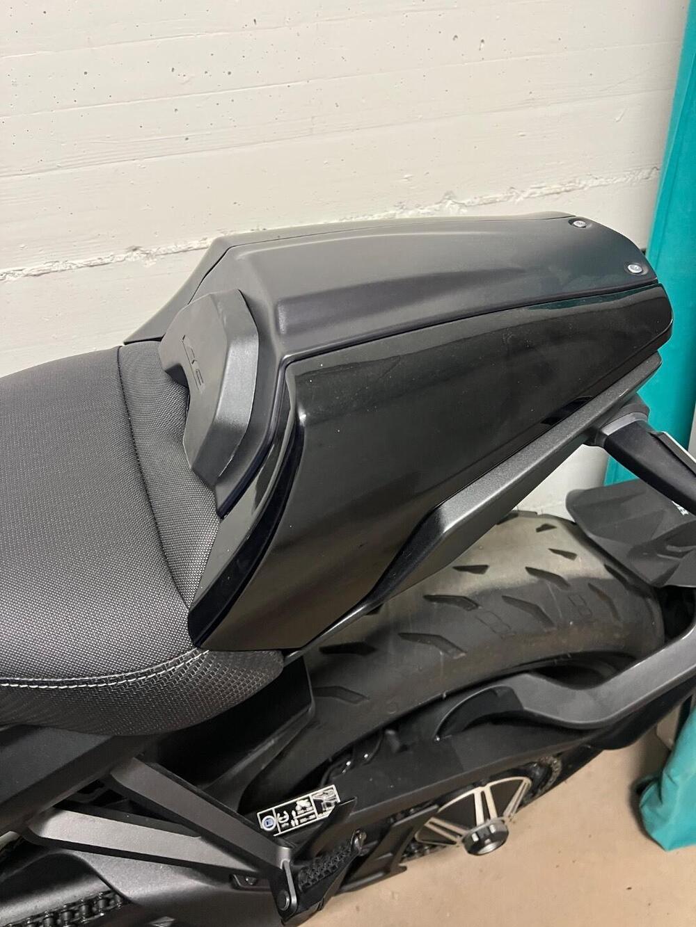 Honda CB 1000 R Black Edition (2021 - 25) (10)