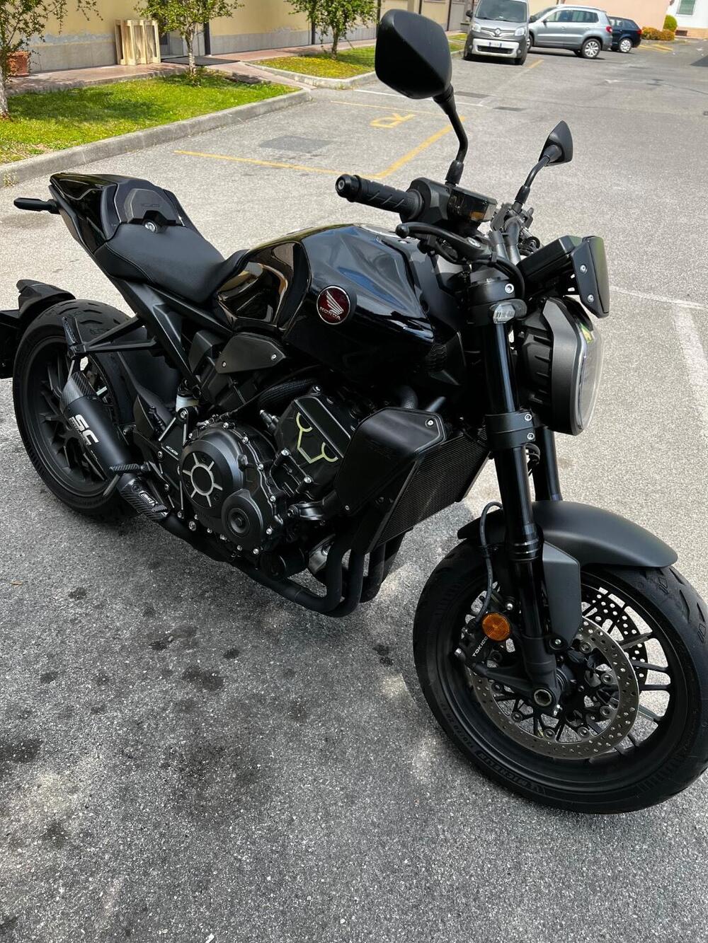 Honda CB 1000 R Black Edition (2021 - 25) (11)