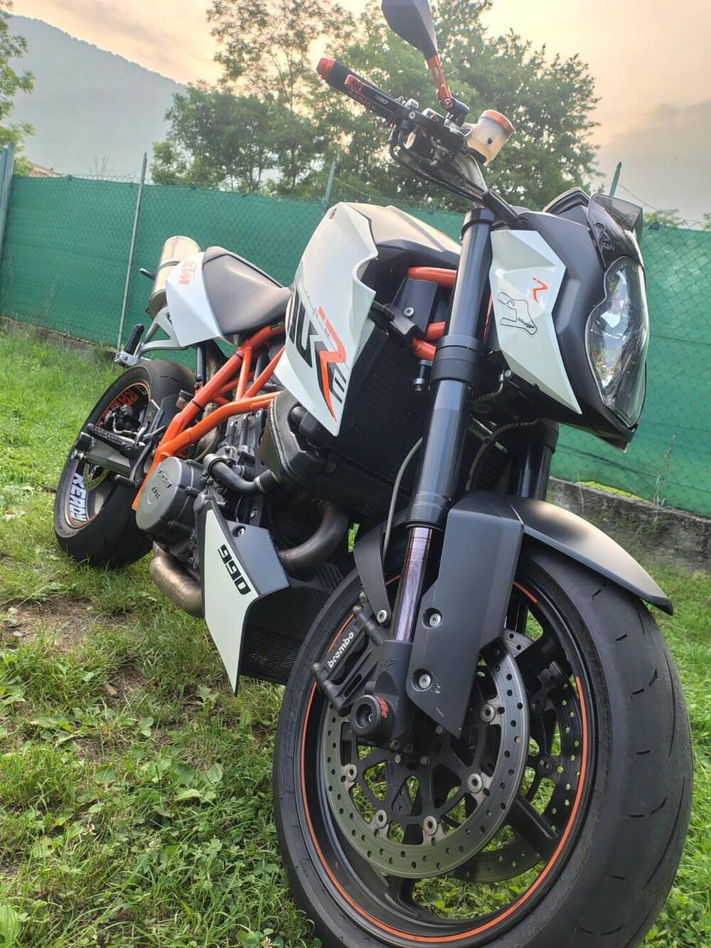 KTM 990 Super Duke R (2009 - 11) (3)